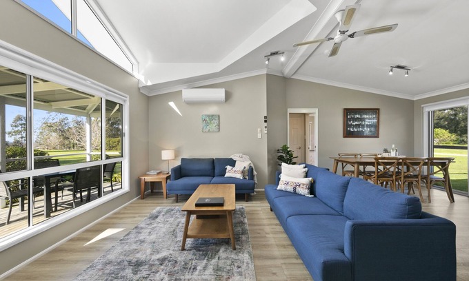 Pokolbin House | Lilly Pilly Cottage at the Grange - Rothbury