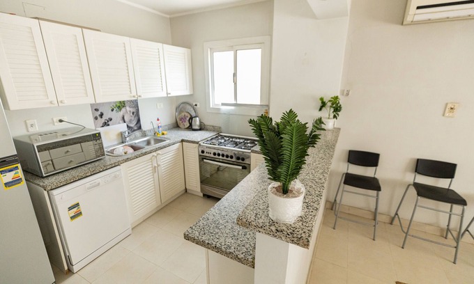 Maadi Apartment | Lily Mint Retreat Inviting 3BR Apartment