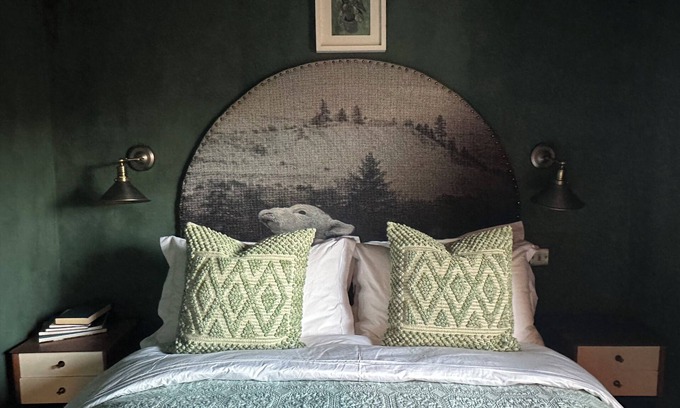Frome Cottage | Limestone-clad gem Nestled Within a Country Estate