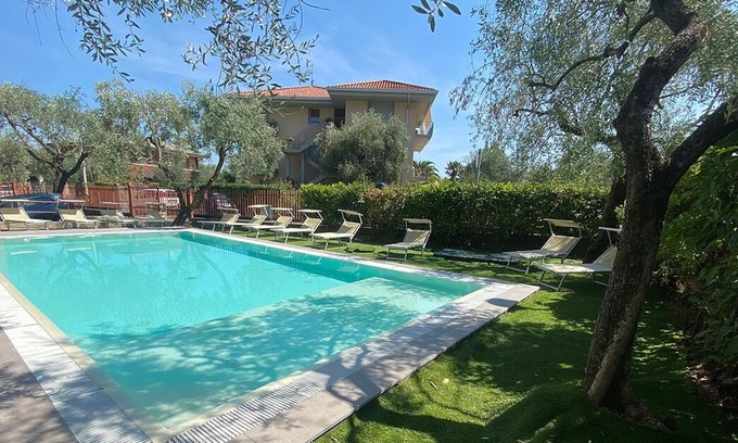 Toscolano Maderno Apartment | Limone apartment: pool, air conditioning, seating area, parking lot, 5 minutes walk to the lake