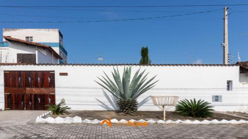 Mongagua House | Linda casa com piscina em Mongagua