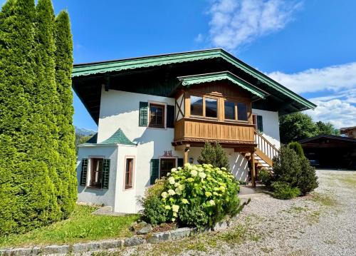 Reith bei Kitzbuehel Apartment | LISIS ChaletSuite in Tonis cozy Guesthouse by Alpin Charme Apartments