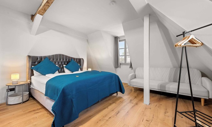 Gruenstadt Apartment | LiT LiVING: Luxus – Box SprIng – Terrasse – Parkplatz