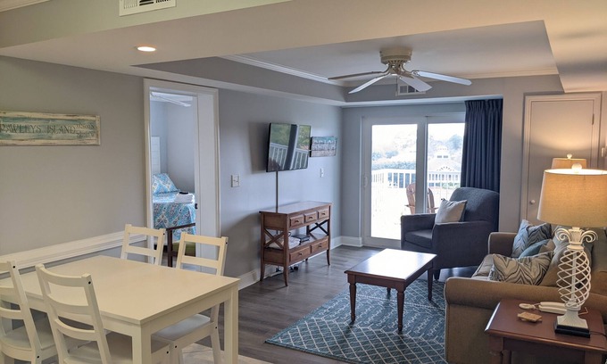 North Litchfield Beach Condo | Litchfield summer house vacation