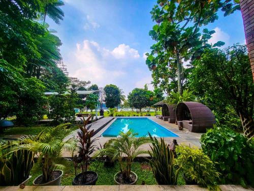 Parung Villa | Little Bali Villa