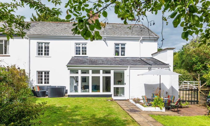 Sidmouth House | Little Buckley – A peaceful family & dog-friendly retreat near Sidmouth