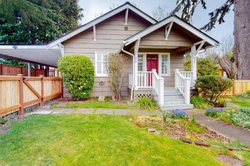 South Delridge House | Little City Farms Casita