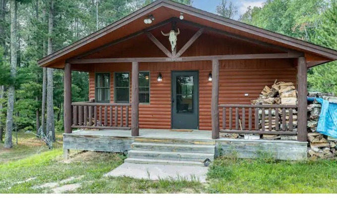 Bigfork Cabin | Little East Lake Escape - LODGE and CABIN