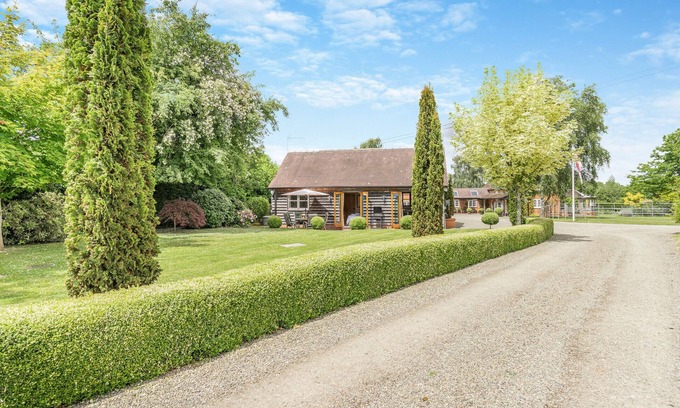 Little Hereford House | Little Gable - Two Bedroom House, Sleeps 4