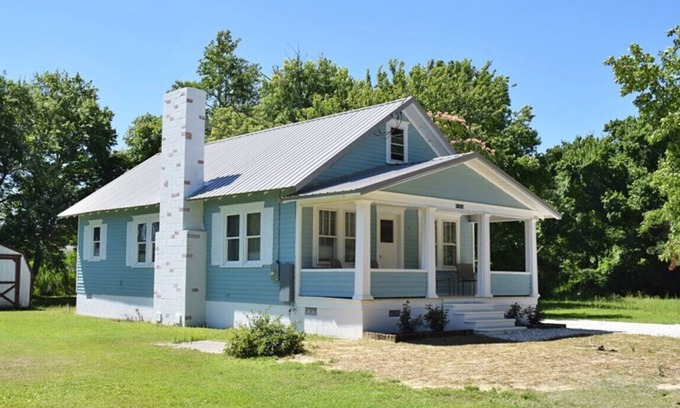 Chincoteague Cottage | Little Grit Cottage - Quiet Natural Setting