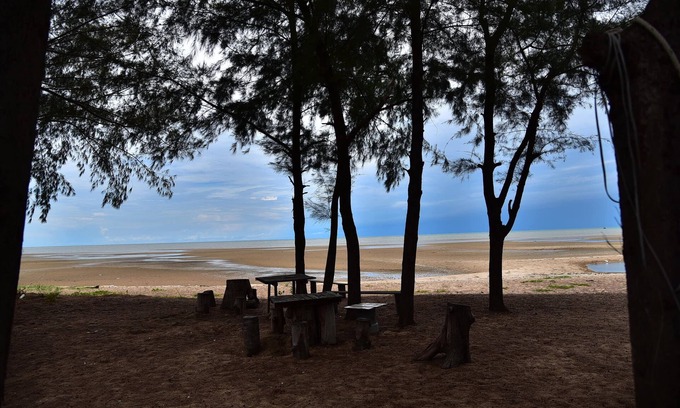 Kui Buri Hotel | Little Home Beach