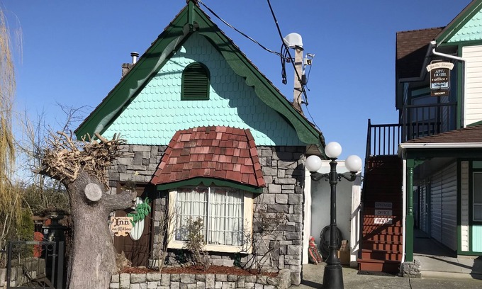 Chemainus House | Little Inn on Willow