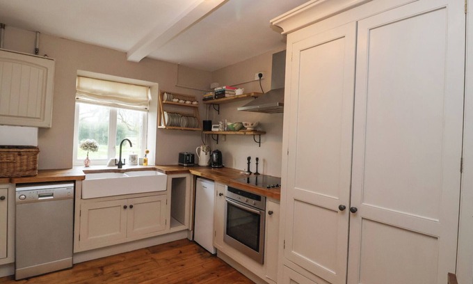 Lechlade Cottage | Little Lemhill Farm Cottage