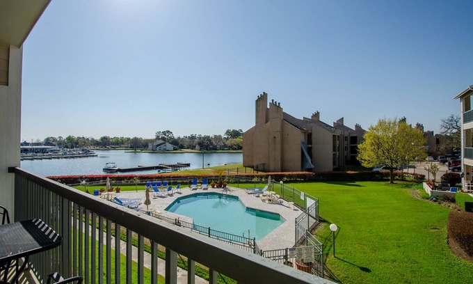 Walden on Lake Conroe Condo | Little Paradise at Lake Conroe