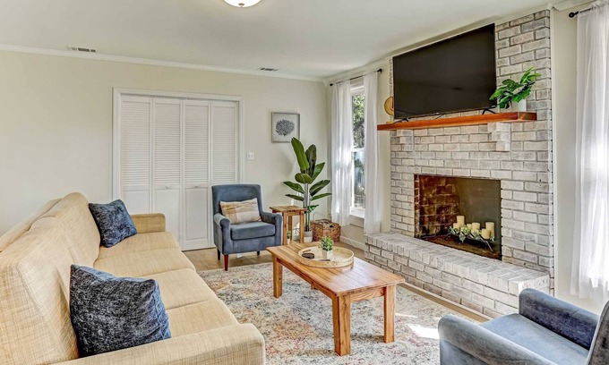 Savannah House | Little Pool on Wilmington Island - Opulent Ossabaw