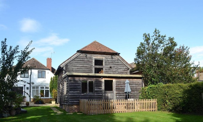 Henfield House | Little Timbers
