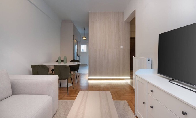 Mets Apartment | LIV - Captivating Apartment in Pagrati