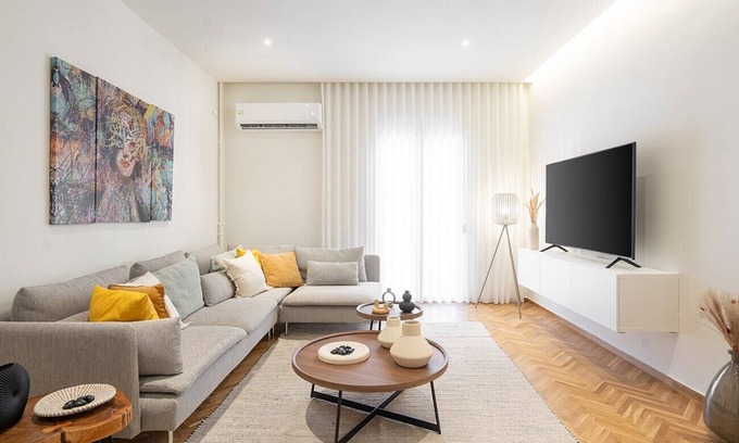 Exarhia Apartment | LIV - Charming 3BD in Athens Vibrant Downtown
