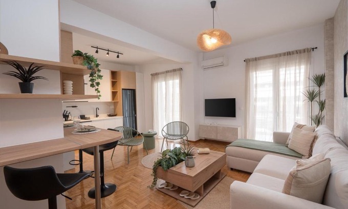 Glyfada Apartment | LIV - Seaside Getaway in Glyfada