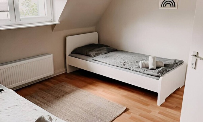 Holsterhausen Apartment | Live centrally and comfortably in the heart of Essen! HODGR