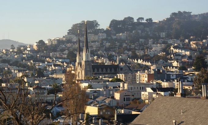 Noe Valley Apartment | Live High Above San Francisco in Noe Valley! Rooftop Sunroom