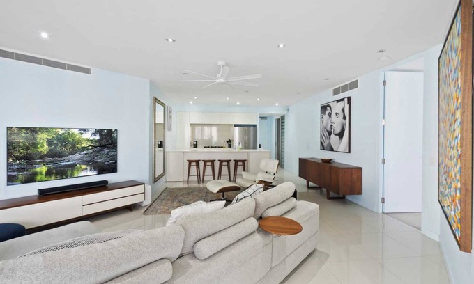 West End Apartment | Live in Luxury by Airtrip