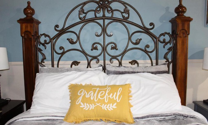 Glen Rose Bed & Breakfast | Live Oak B&B
