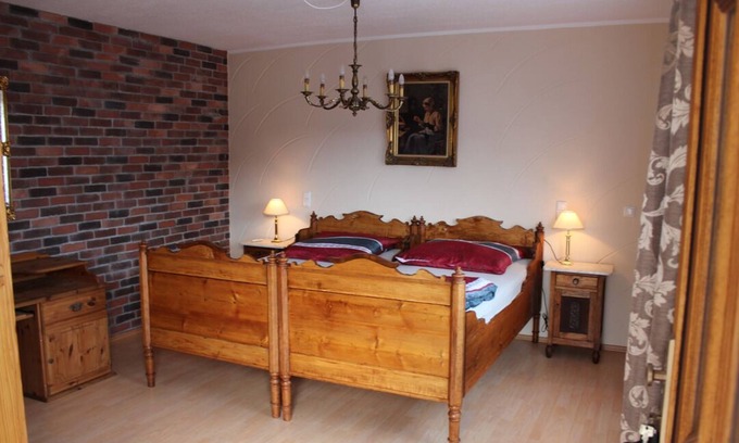 Flonheim Apartment | Living with Weck, Worscht and wine