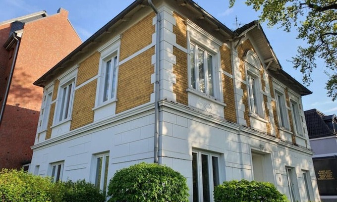 Schnelsen Apartment | Living in the Mayor‘s Mansion