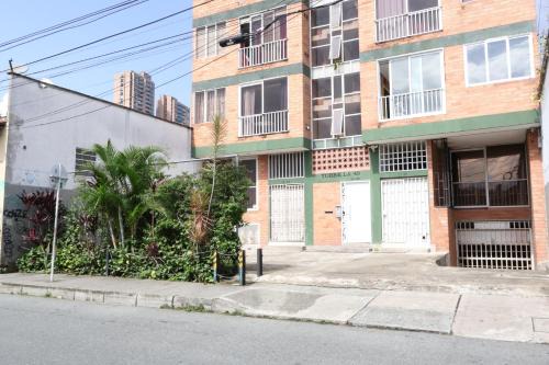 El Poblado House | Living Poblado Manila 3029 Habitación Doble con Baño Privado