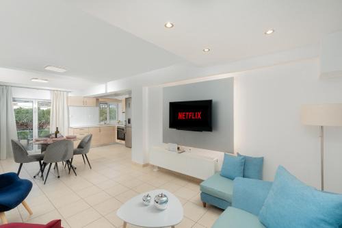Porto Rafti Apartment | Livingstone Cottage by A&D Properties