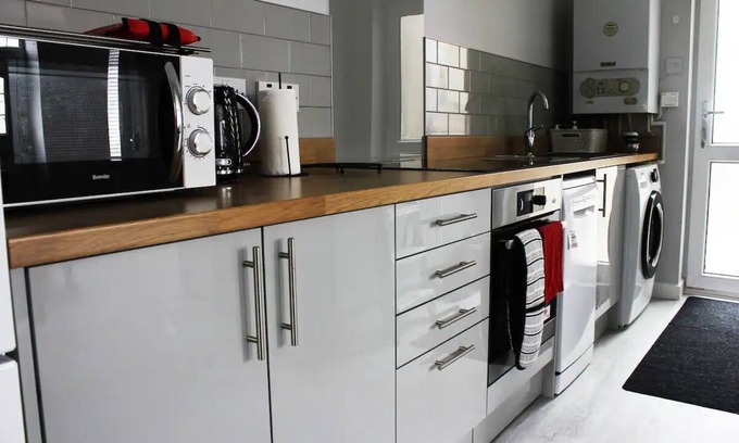 Crumlin Cottage | Llanhilleth Miners Cottage, great for touring South Wales and Dog Friendly