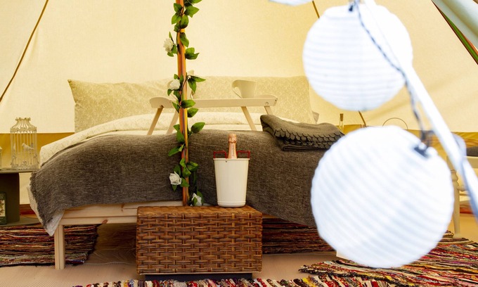 Mouldsworth RV Rental | Lloyds Meadow Glamping Delamere Chester