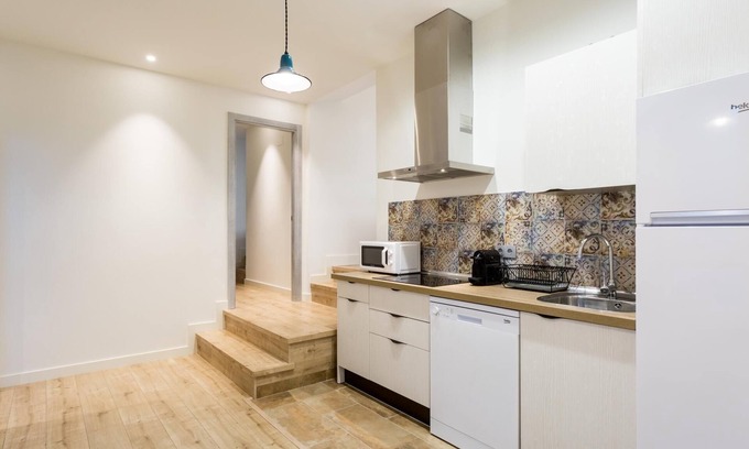 Santa Catalina Apartment | LN7 2BD+2BTH Cloakroom, Shared terrace with pool + Parking on demand