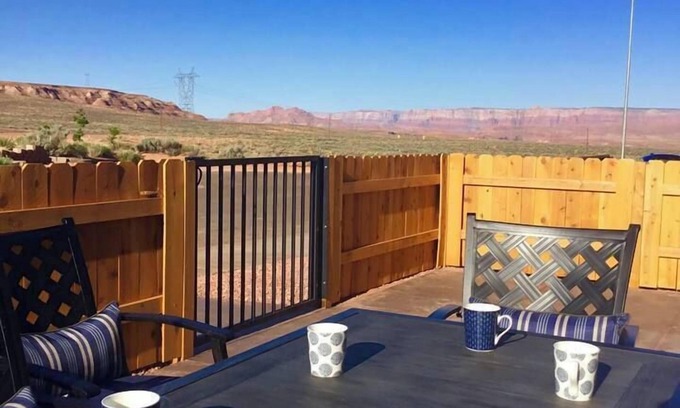 Page House | Local VIEW🏜2 homes side by side🚤boat parking🐶PETS~close to Antelope/Horseshoe