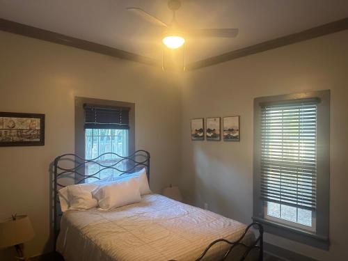 Enterprise House | Local with a Side of Cozy