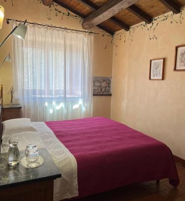 Santo Stefano di Sessanio Hotel | Locanda Sul Lago