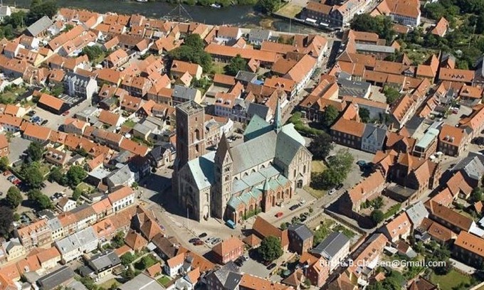 Ribe Bed & Breakfast | Located centrally in the heart of the old town of Ribe. No need for driving here.