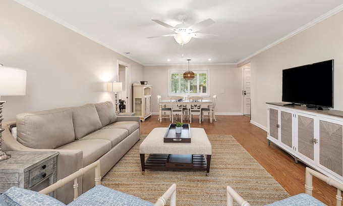 St. Simons Island Condo | Located Mid Island Near Golf Course
