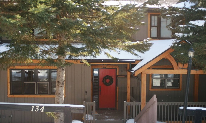 Domaine Nansen House | Location Location Location The absolute best all season location at Tremblant