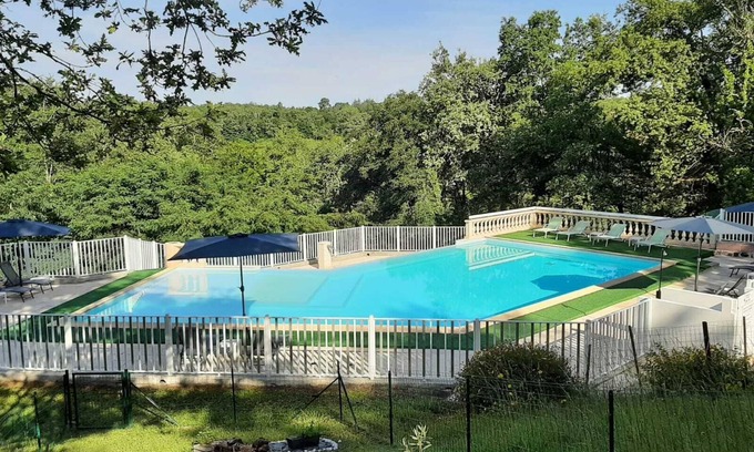 Cublac House | Location Maisonnette de Vacances Pour 5 Personnes