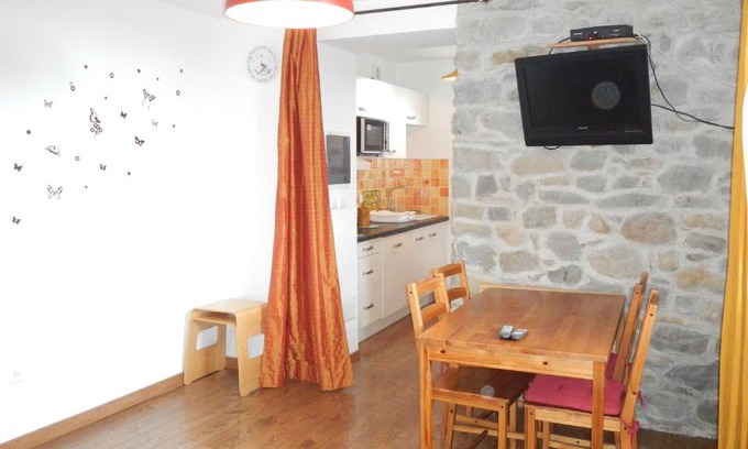 Montclar Apartment | Location Station Montclar