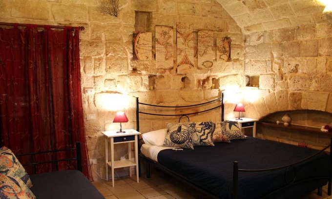 Centro Storico Apartment | Locazione breve Nautilus - Antica dimora indipendente con patio