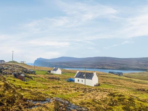 Milovaig House | Lochview