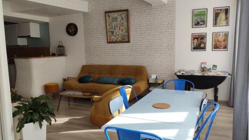 Semur-en-Auxois Apartment | LocN'roll