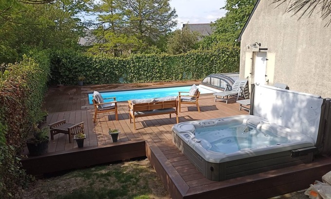 Loctudy House | LOCTUDY, 80 m from the beach, 2 to 8 people. Private heated pool and Jacuzzi.
