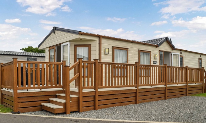 Bridlington Cottage | Lodge 43 Bridlington Holiday Park - UK47517
