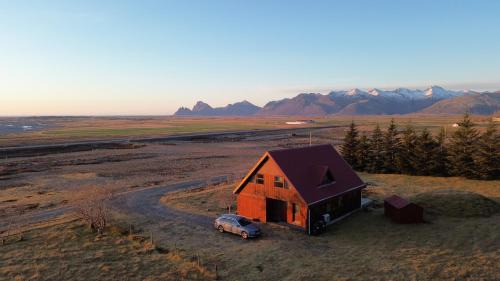 Hornafjörður Ski Chalet | Lodge Borgarbrekka in Lón South East of Iceland - Birta Rentals