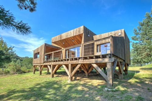 Saint-Felix-de-Reillac-et-Mortemart Bed & Breakfast | Lodge Bruyère avec Jacuzzi