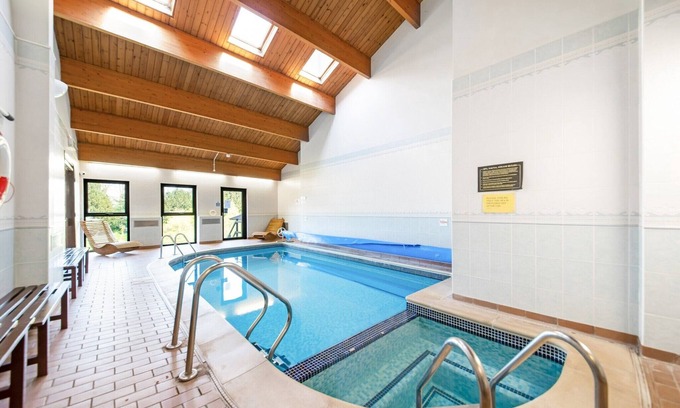 Thirsk Apartment | Lodge in Thirsk with Spa & Countryside Views